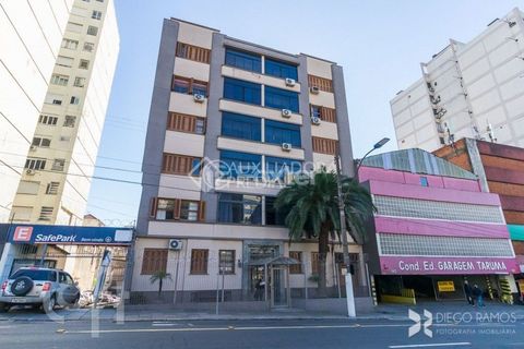 Image 1 - 883523