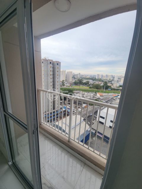 Image 4 - 883564