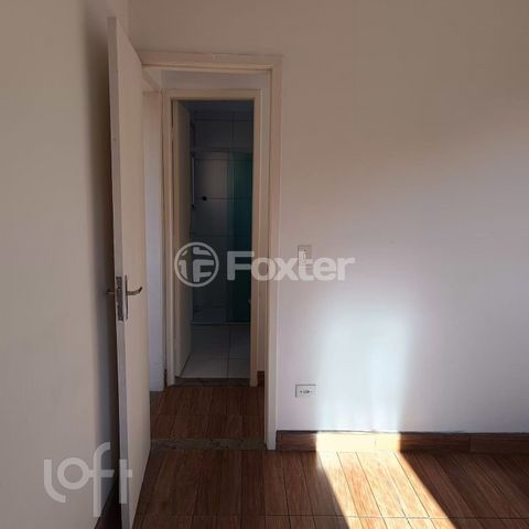 Image 6 - 883577