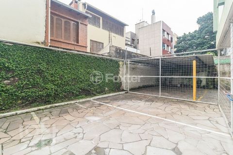 Image 10 - 883623