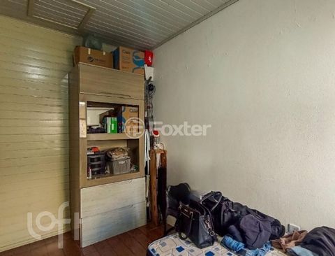 Image 7 - 883631