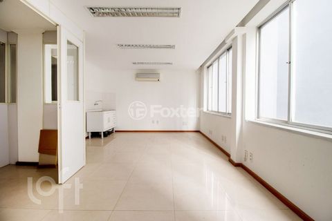 Image 6 - 883634
