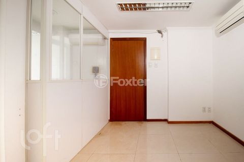 Image 3 - 883634