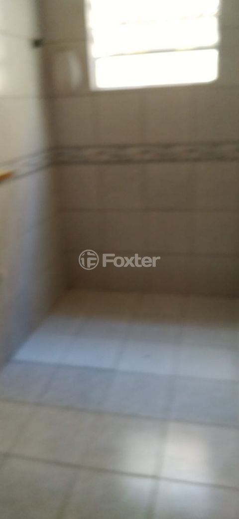 Image 5 - 883642