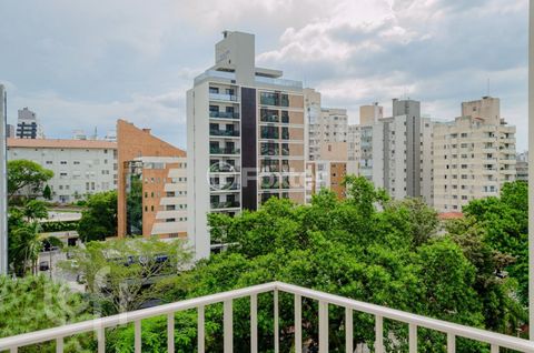 Image 9 - 883667