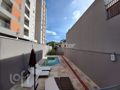 Image 7 - 883681
