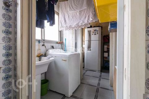 Image 14 - 883682