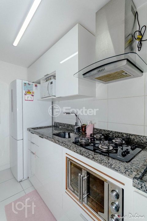 Image 8 - 883692