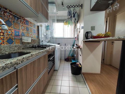 Image 3 - 883699
