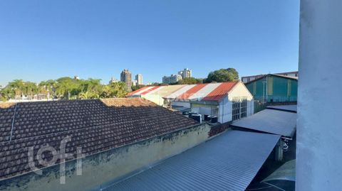 Image 15 - 883732