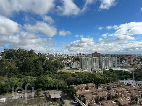 Image 11 - 883740