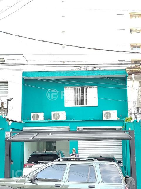 Image 9 - 883742