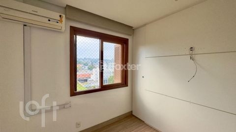 Image 6 - 883743