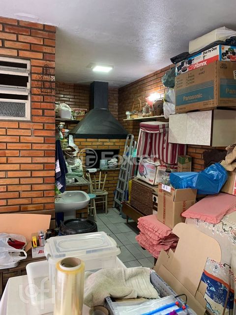 Image 4 - 883747