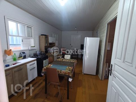 Image 7 - 883750