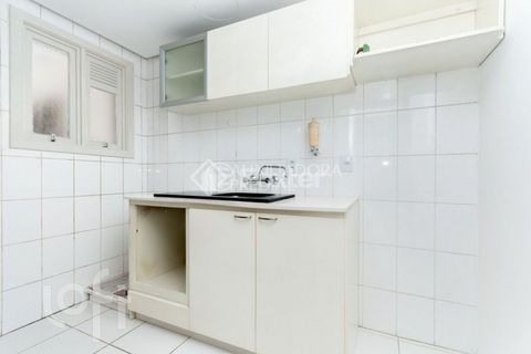 Image 4 - 883756