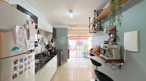 Image 7 - 883774