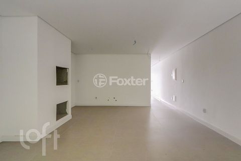Image 16 - 883776