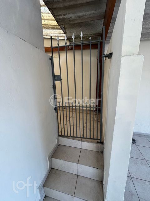 Image 10 - 883778