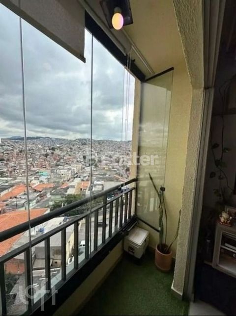 Image 1 - 883786