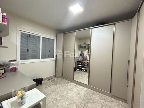 Image 7 - 883789