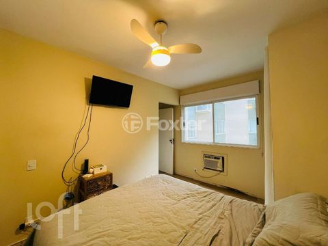 Image 3 - 883806