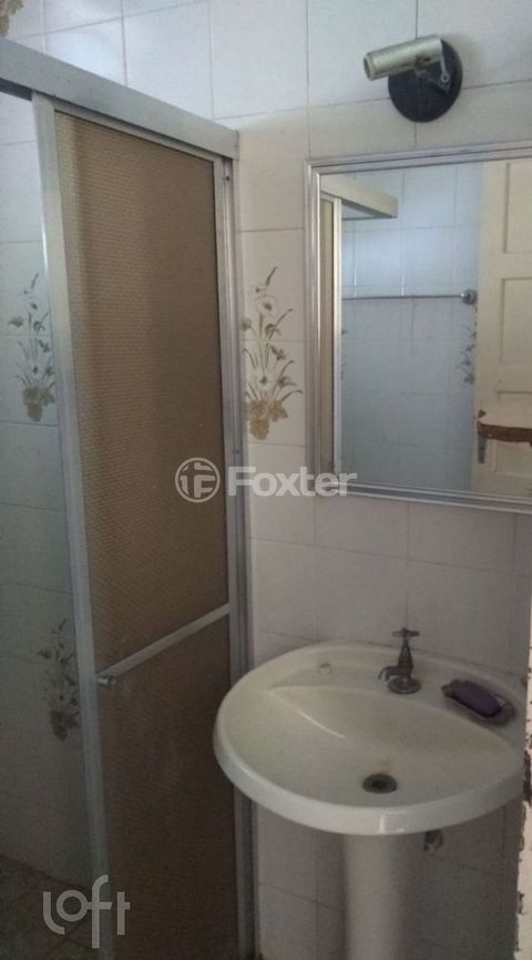 Image 7 - 883807