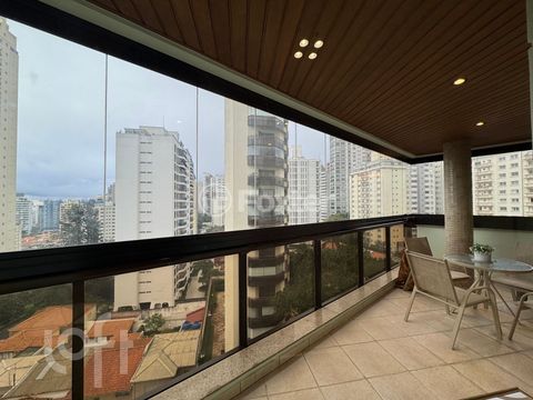 Image 3 - 883812