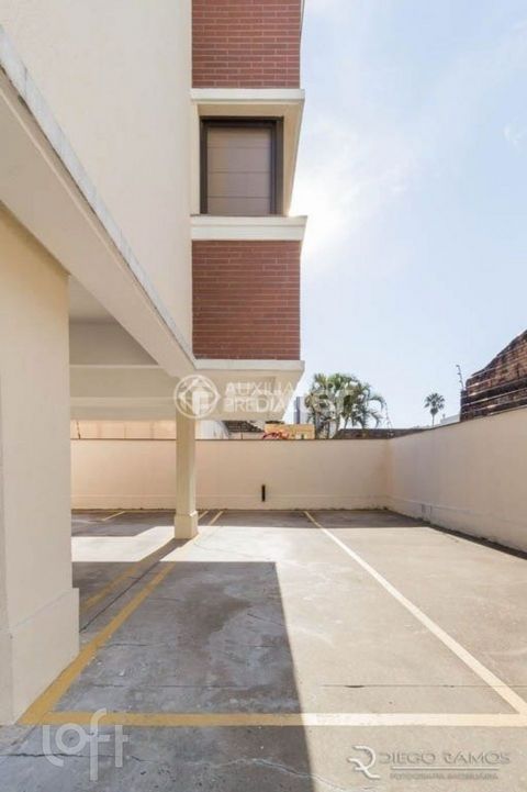 Image 15 - 883816