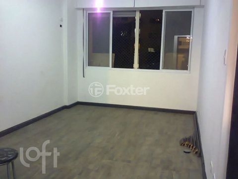 Image 7 - 883817