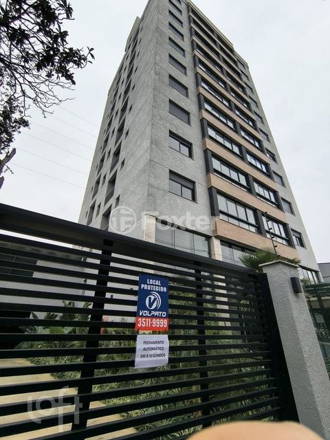 Image 14 - 883820