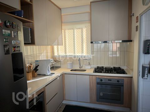 Image 9 - 883821