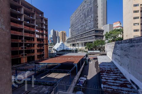 Image 8 - 883841
