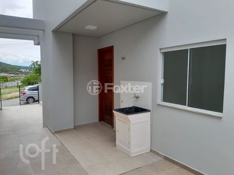 Image 6 - 883943