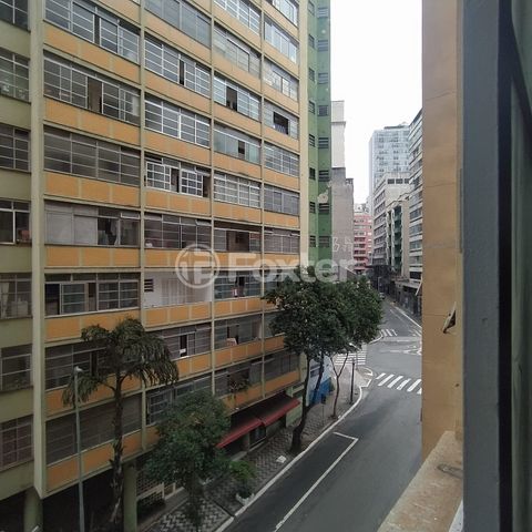 Image 9 - 883944