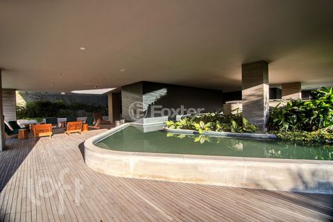 Image 9 - 883951