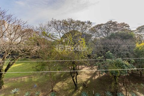 Image 5 - 883954