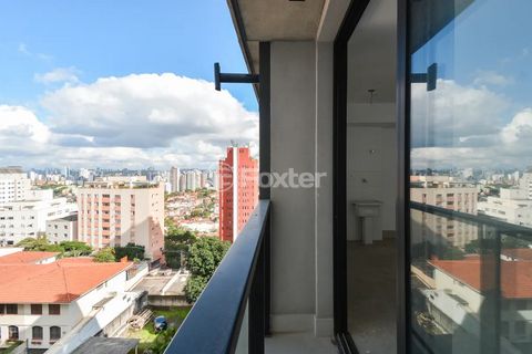 Image 5 - 883958