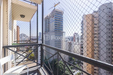 Image 6 - 883975