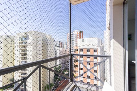 Image 7 - 883975