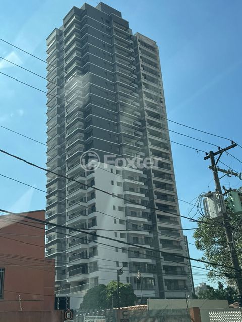 Image 1 - 884044