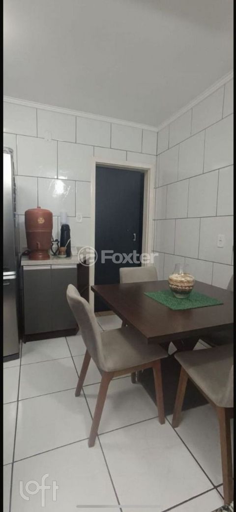 Image 7 - 884046