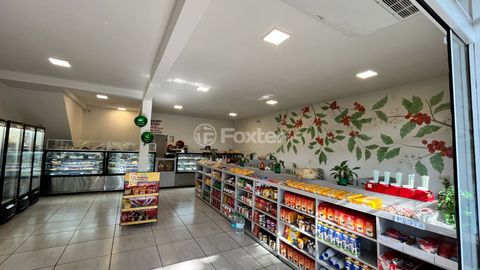 Image 1 - 884050