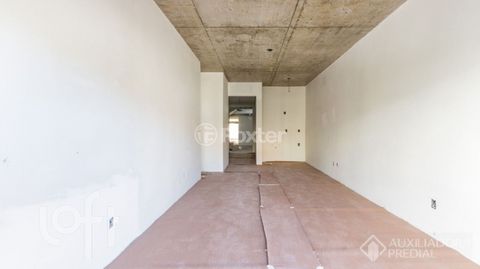 Image 17 - 884051