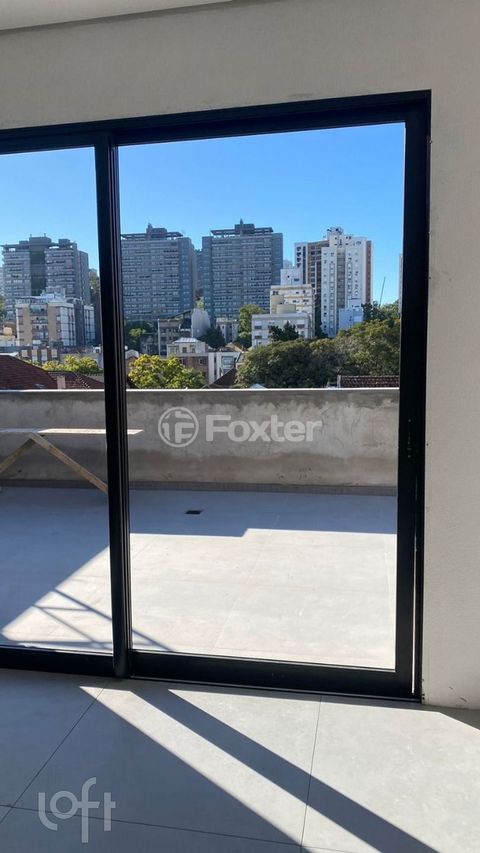 Image 7 - 884051