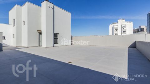 Image 6 - 884051