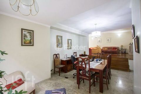 Image 8 - 884069