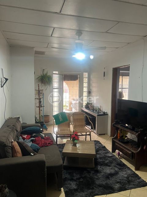 Image 3 - 884076