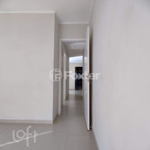 Image 9 - 884091