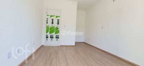 Image 4 - 884125